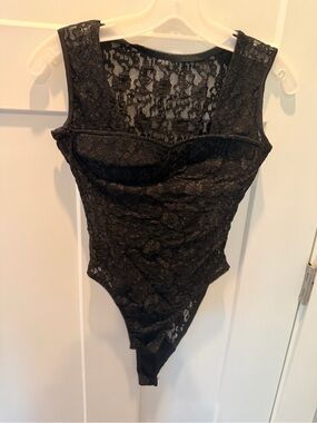 Mel Lin Small Black Floral Lace Bodysuit Sheer Back Going Out Top